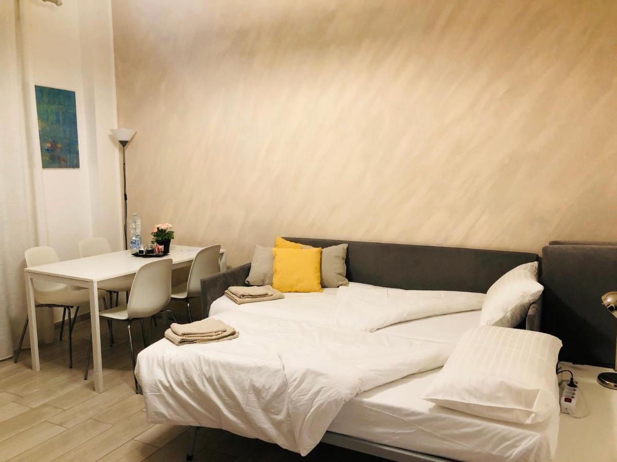 Lovely 2 Room Apartment With Small Garden 밀라노 외부 사진