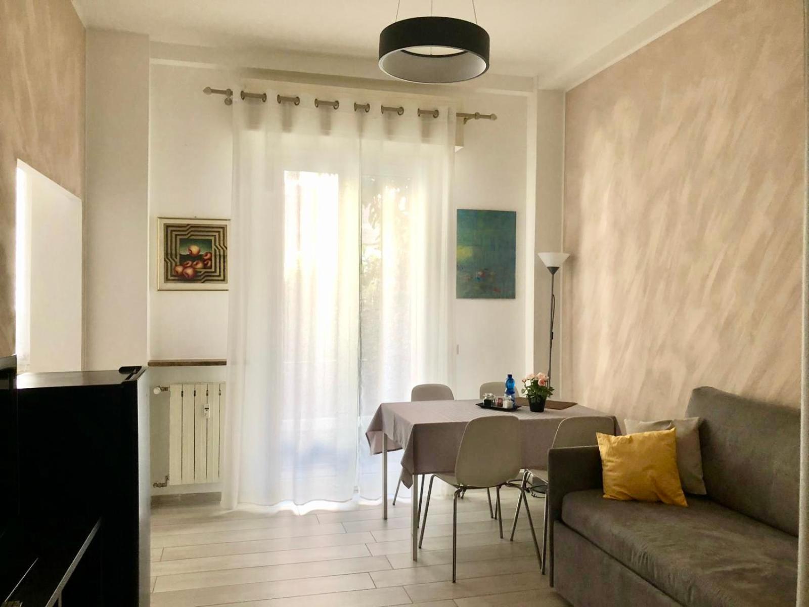 Lovely 2 Room Apartment With Small Garden 밀라노 외부 사진