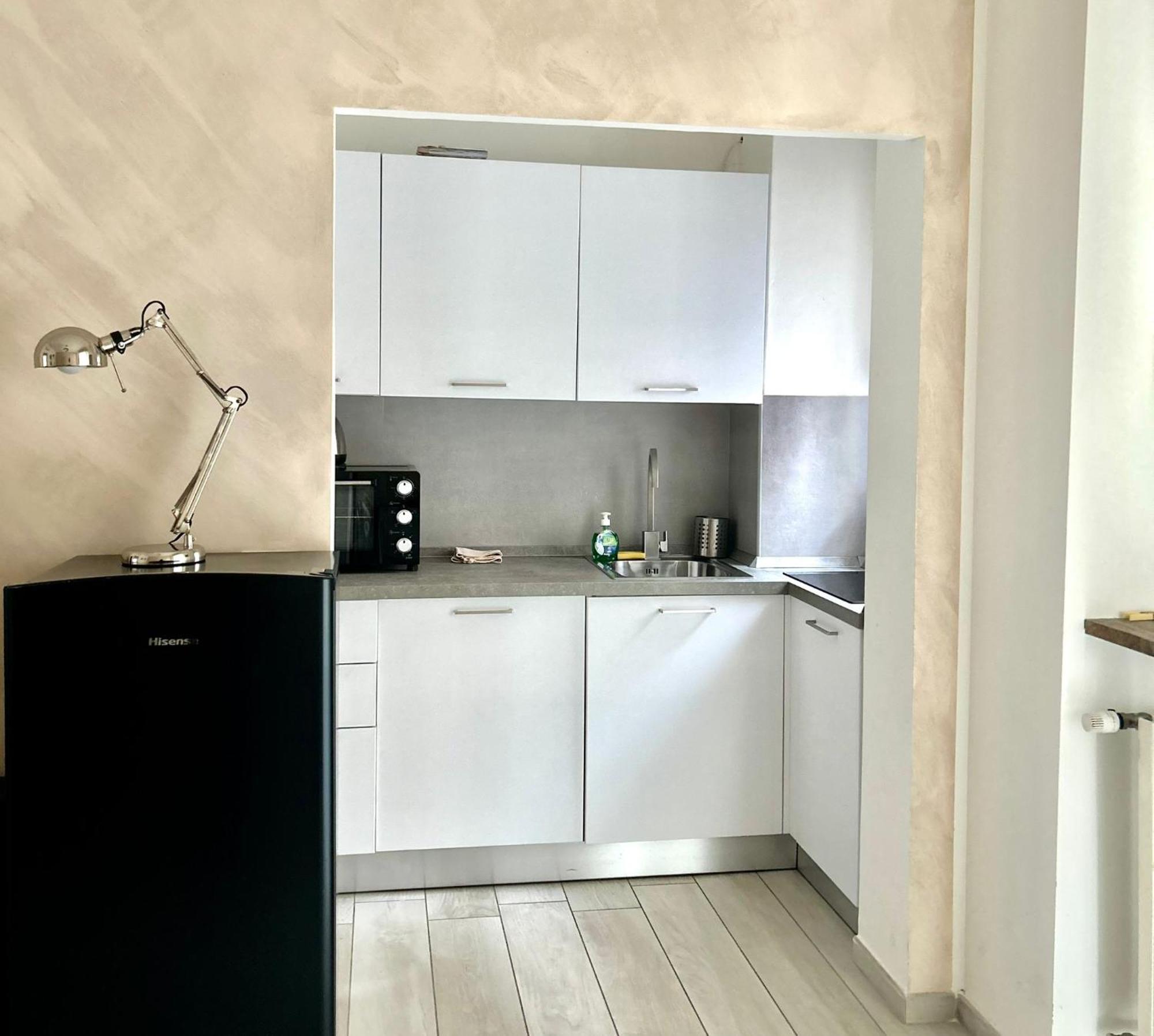 Lovely 2 Room Apartment With Small Garden 밀라노 외부 사진